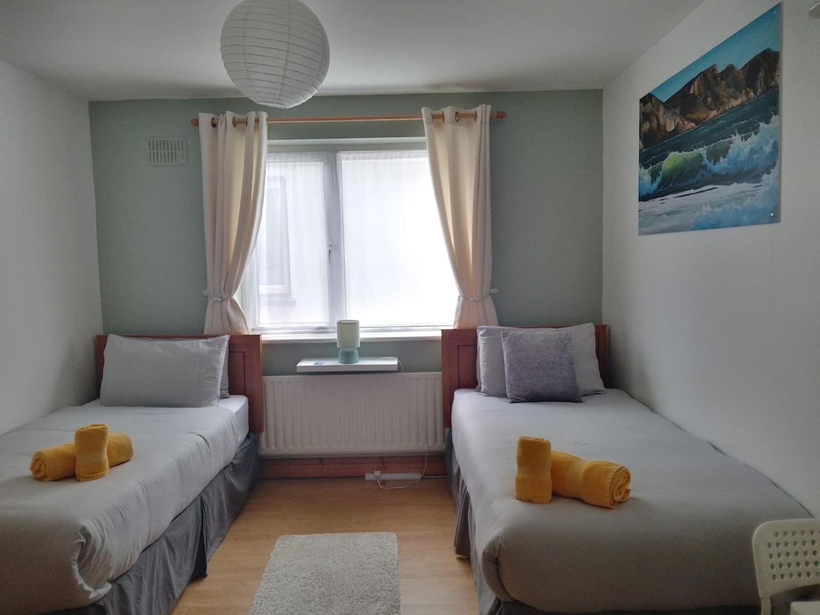 Moorings Greenway 뉴포트 외부 사진