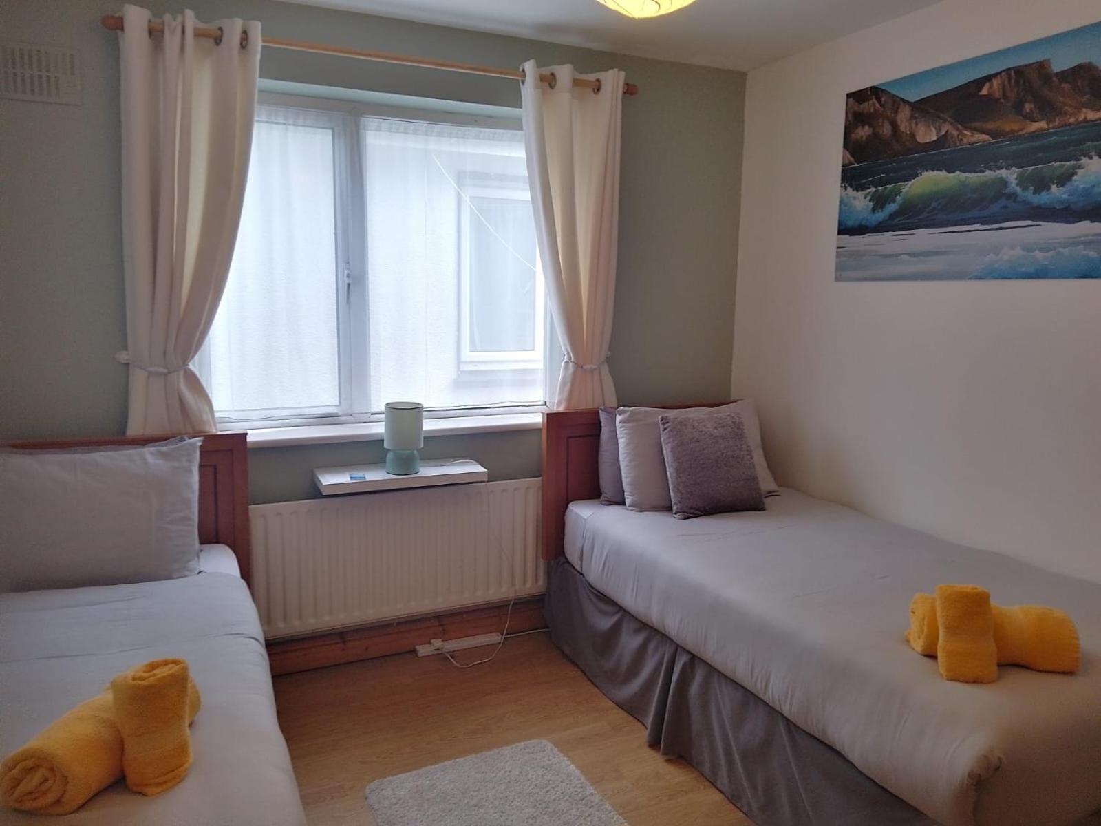 Moorings Greenway 뉴포트 외부 사진