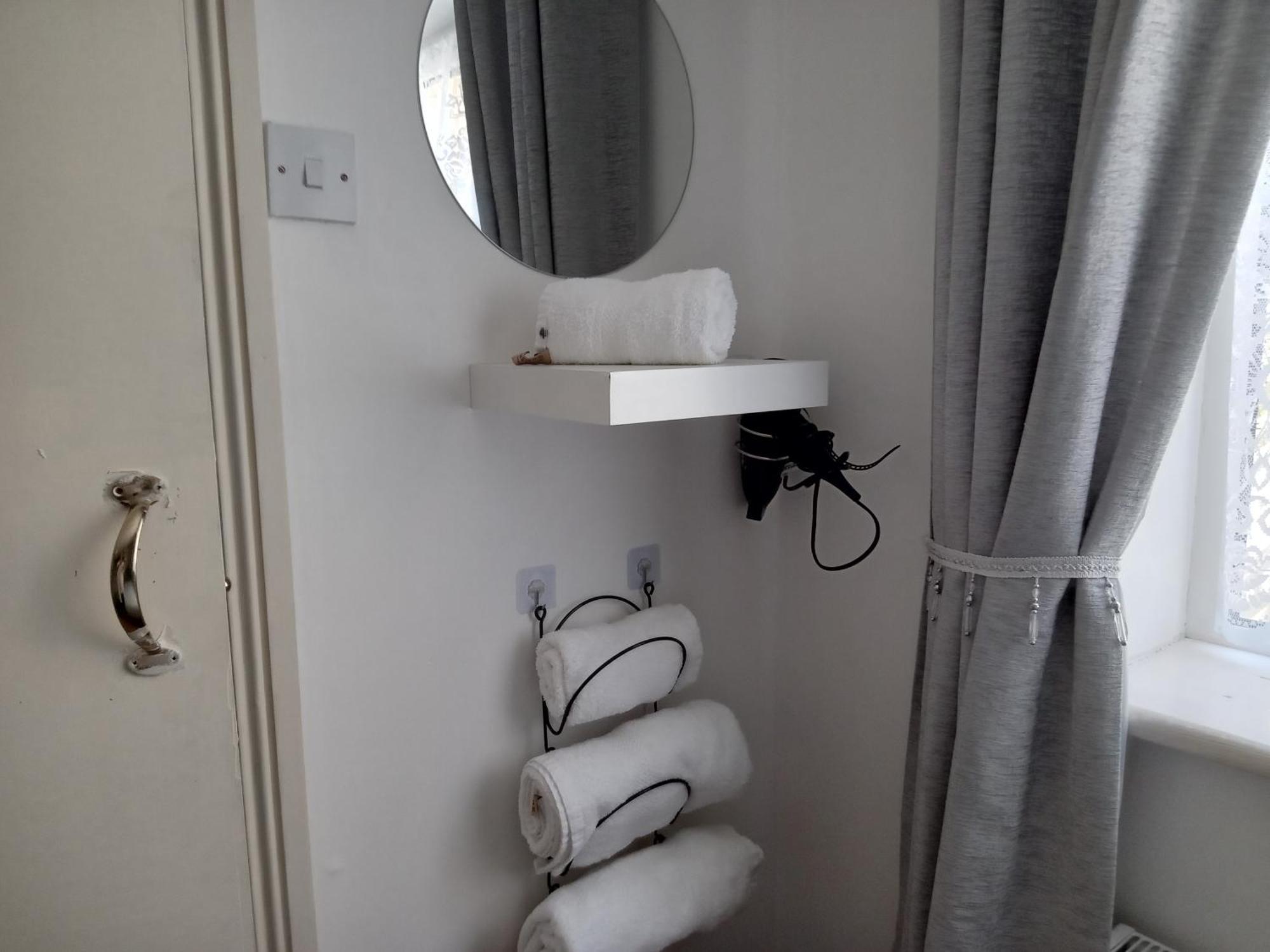 Moorings Greenway 뉴포트 외부 사진